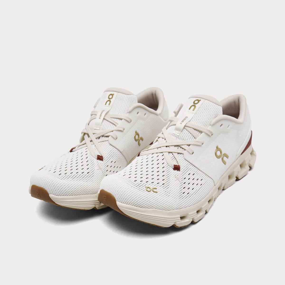 ON CLOUD X 4 IVORY / CREAM
Year of the 🐍 
36-45 AVAILABLE 🤩
210 dhs❣️

Zain242
♥️♥️♥️