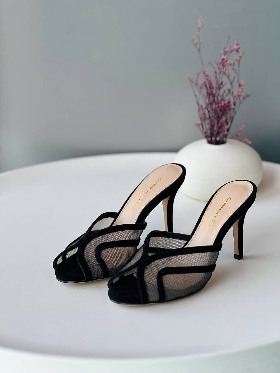 GIANVITTO ROSSI 🩵💛
*36-41*
_Super master high quality_🪡
450 dhs✅

Zain176
♥️♥️♥️