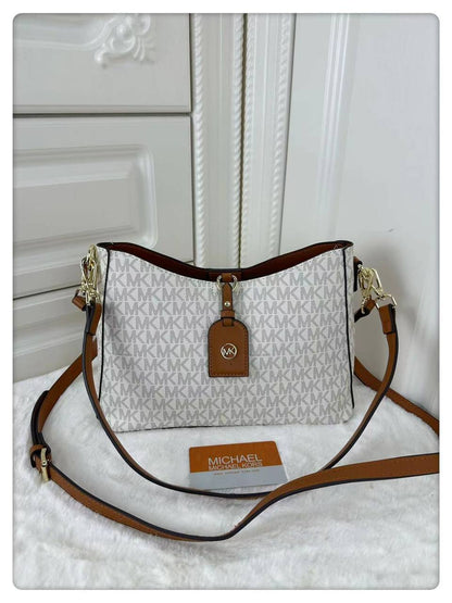 Mk  

size:27×19cm  
95 dhs💓

Zain114
♥️♥️♥️