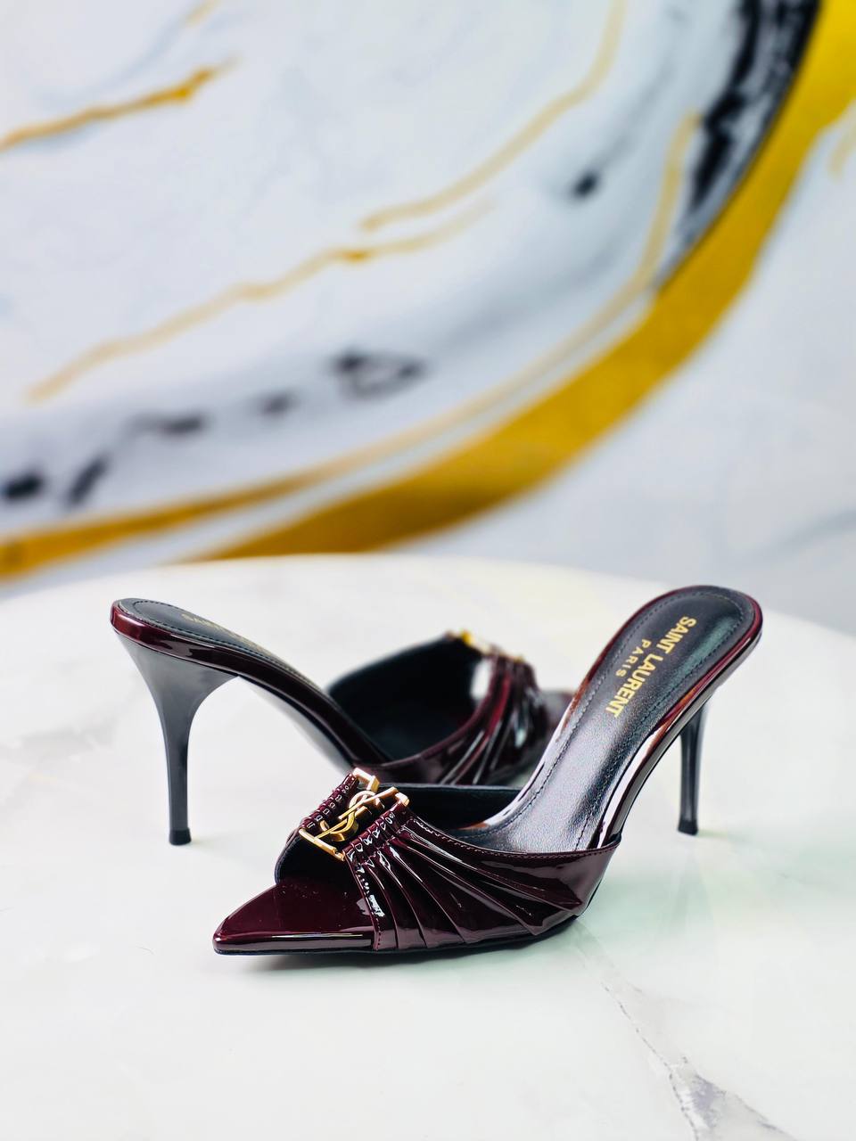 YSL
Super *AAA* *+* Quality 💯 
With original packing🎁🎁
SIZE:36and41
Available now
400 dhs💓

Zain309
♥️♥️♥️