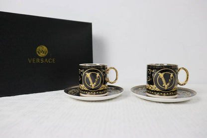 Branded mugs set

130 dhs 
set 4 pc 

with box🎁🎁🎁

Zain205
♥️♥️♥️