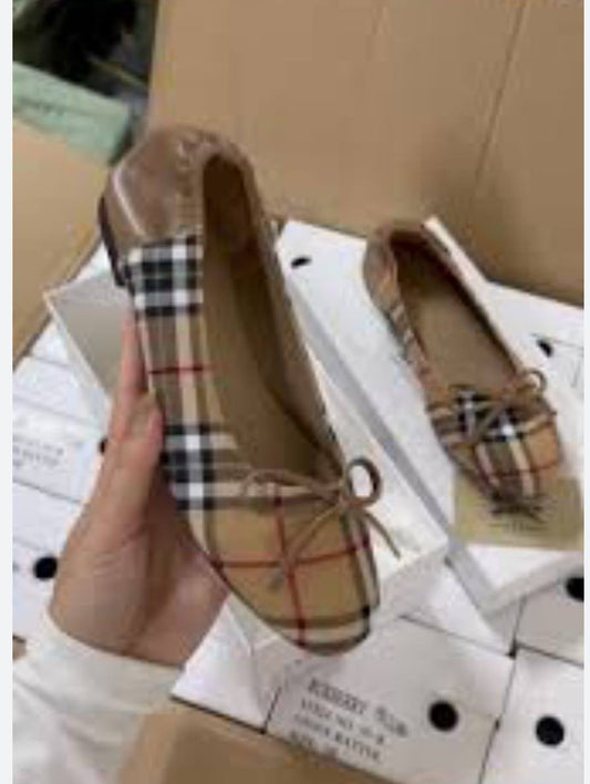 𝗕𝗨𝗥𝗕𝗘𝗥𝗥𝗬 𝗗𝗢𝗟𝗟 𝗦𝗛𝗢𝗘𝗦
💯high quality
Size 36-37-38-39-40-41
105 dhs🪙🌨️

Zain86
♥️♥️♥️