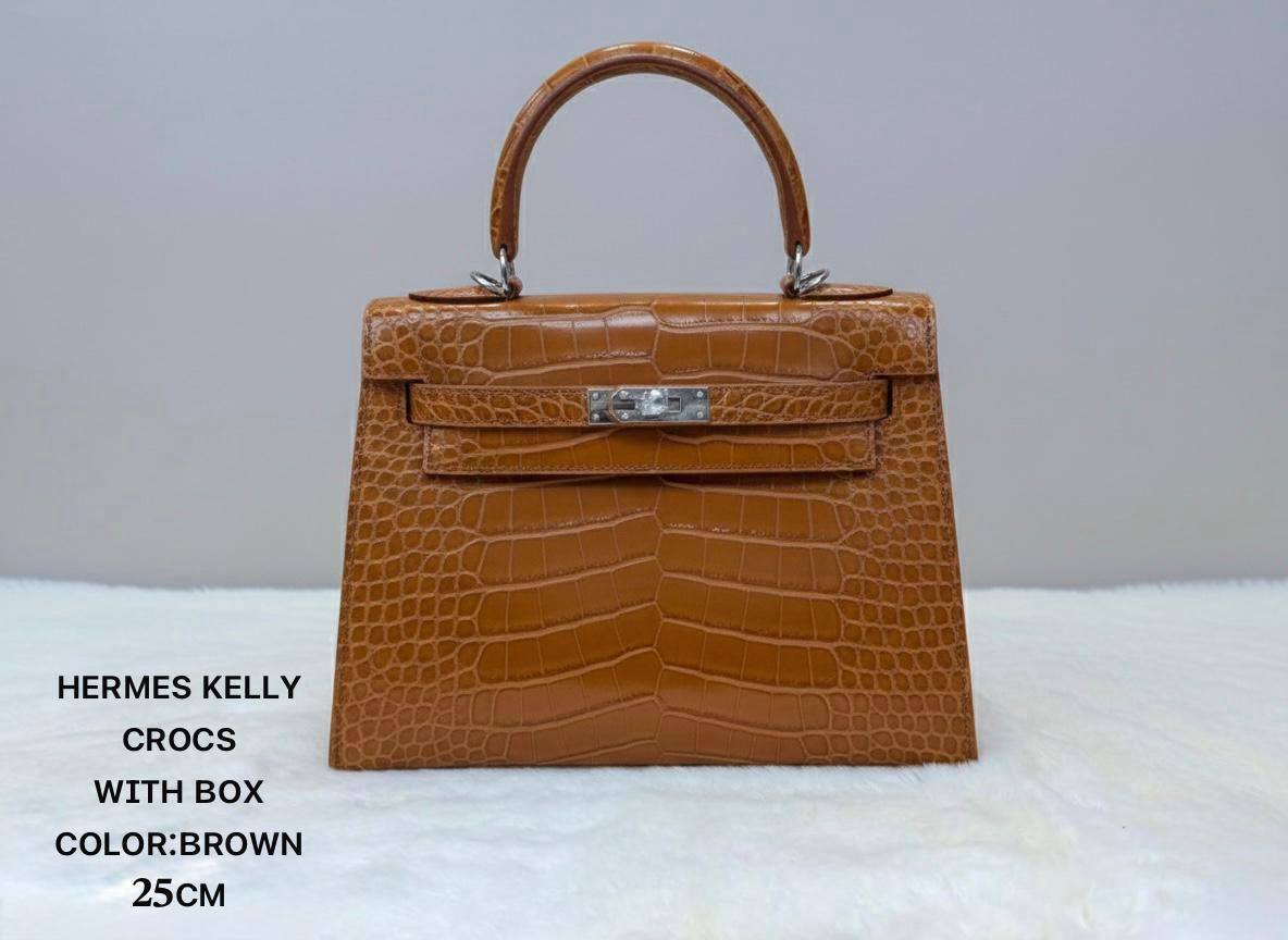 Hermes ᴋᴇʟʟʏ 
ᴡɪᴛʜout 📦 
ᴄʀᴏᴄᴏᴅɪʟᴇ ᴅᴇsɪɢɴ
sɪᴢᴇ:25ᴄᴍ
120 dhs💓

Zain56
♥️♥️♥️