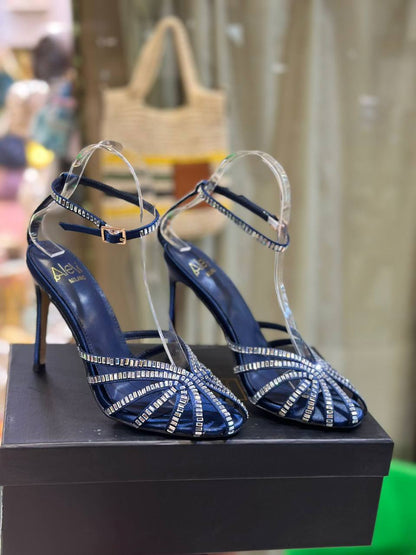 Alevi Milano 

Size 36 to 41 

135 dhs✅

Zain146
♥️♥️♥️
