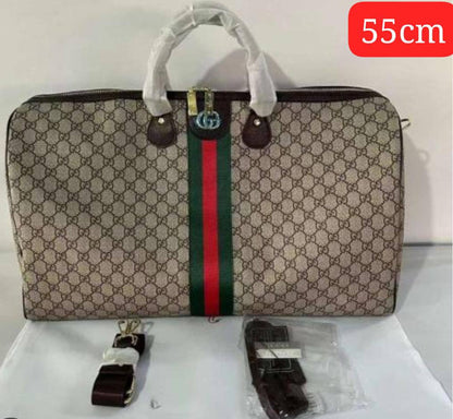 Travel bag 
55cm 
good quality 
120 dhs🇦🇪🇦🇪

Zain168
♥️♥️♥️