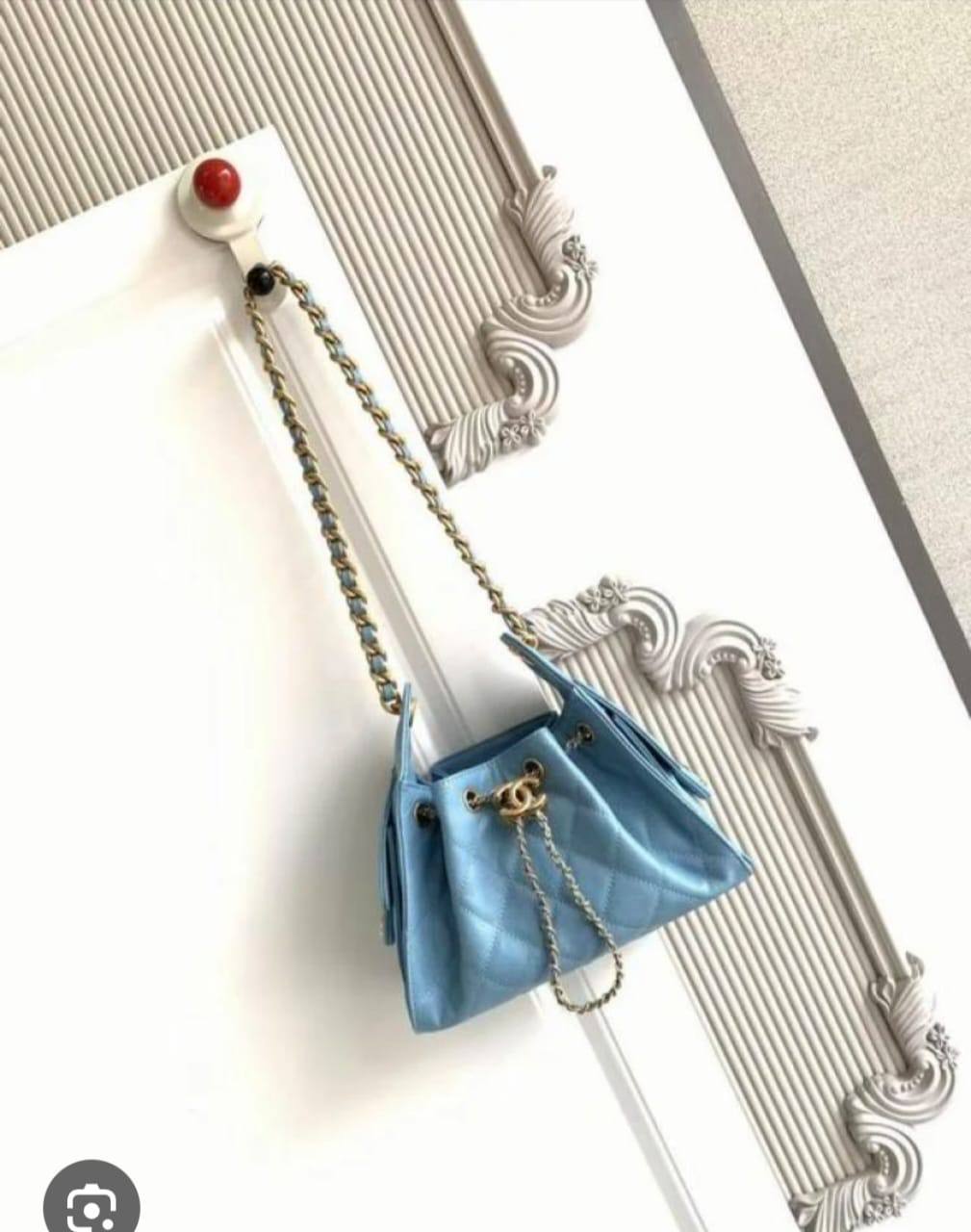 Chanel

withbox 
🎁🎁🎁

110 dhs🪙🌨️

Zain143
♥️♥️♥️