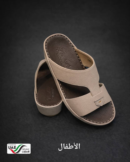 LEMBERTO KIDS ARABIC SANDAL MADE IN UAE

140 dhs🌺

SIZES : 31 to 37

Zain58
♥️♥️♥️