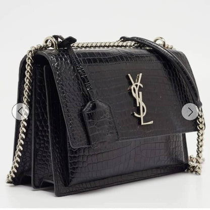 YSL
105 dhs🗽

with box
🎁🎁🎁

size ，25cm

Zain26
♥️♥️♥️
