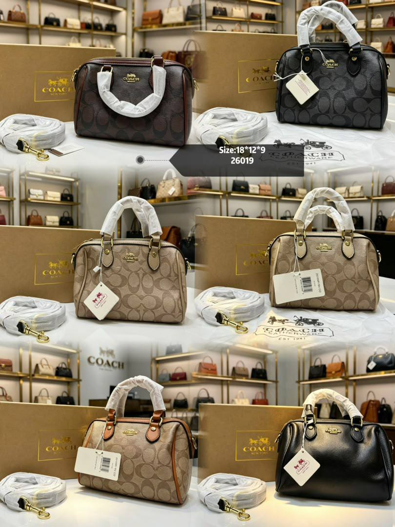 Coach
90 dhs✅
with box 
Size:18*12*9

Zain07
♥️♥️♥️