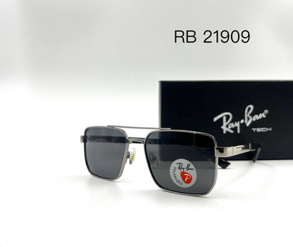 Ray Ban 💥*
Sunglasses 🕶️ 
good quality 💯
With master box 🗃️ 
50 dhs💓

Zain273
♥️♥️♥️
