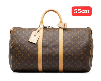 Travel bag 
55cm 
good quality 
120 dhs🇦🇪🇦🇪

Zain168
♥️♥️♥️
