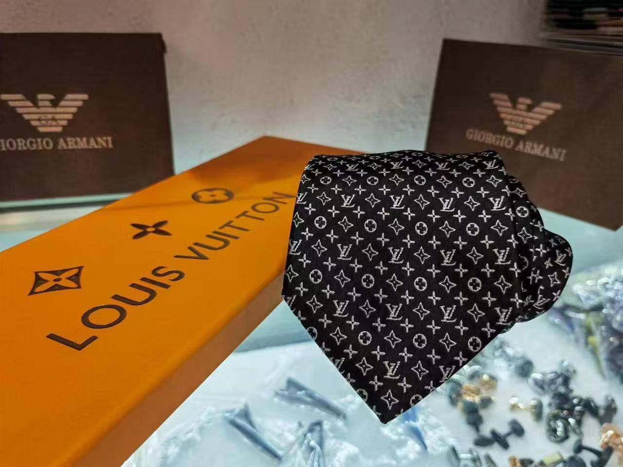 TIE
*MASTER QUALITY*

180 dhs🗽

Zain202