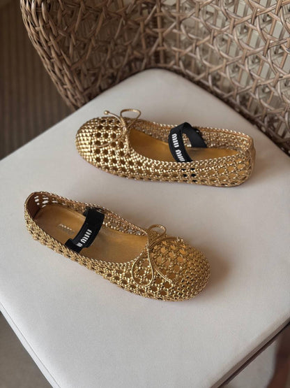 MIU MIU 🤍
🤩Available new 😍😍
Size: 36 to 41
Super master quality
450 dhs✅

Zain198
♥️♥️♥️