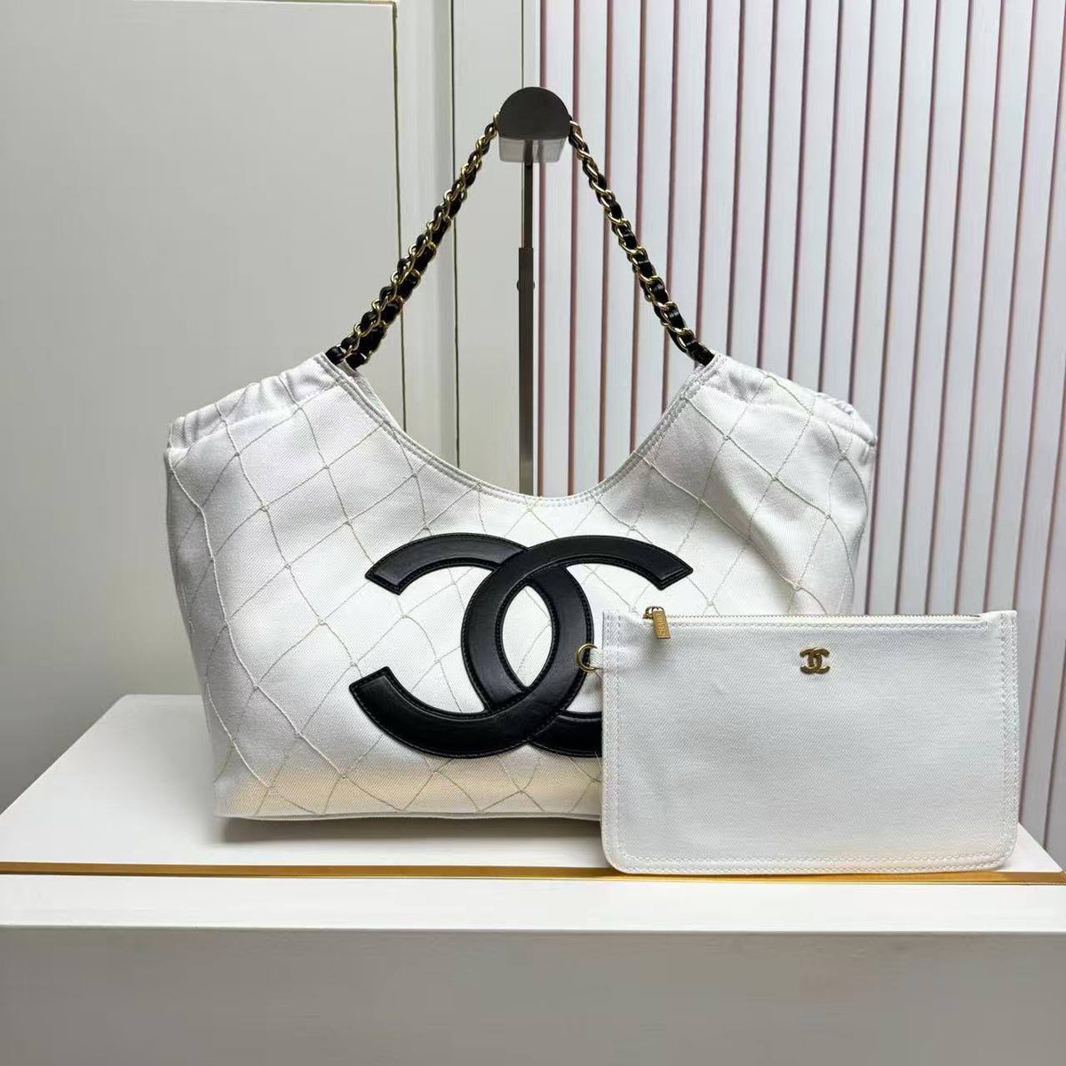 CHANEL

 MASTER QUALITY
 RESTOCK 

295 dhs🇦🇪🇦🇪

Zain295
♥️♥️♥️