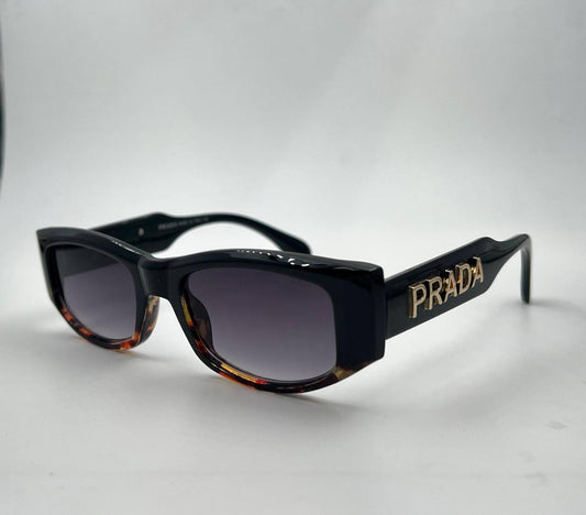 Prada
Sunglasses 🕶️ 
good quality 💯
With master box 🗃️ 
50 dhs🪙🌨️

Zain273
♥️♥️♥️