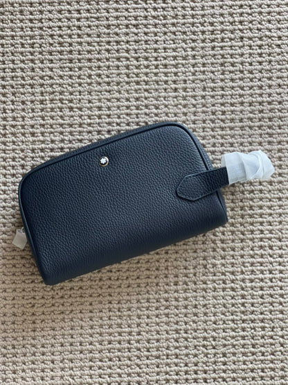 MONT BLANC

Clutch

Master Quality
590 dhs🇦🇪🇦🇪


Zain179
♥️♥️♥️