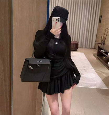 AVAILABLE 🤩 
300 dhs💓

Zain262
♥️♥️♥️