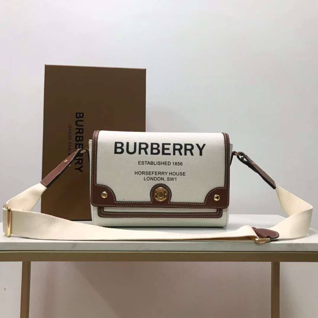 Burberry - Loewe Master🌺
For Price 👇 WhatsApp✅
0568585901 
0507557372
0552275751 Owner Zain 👌

Zain111
♥️♥️♥️