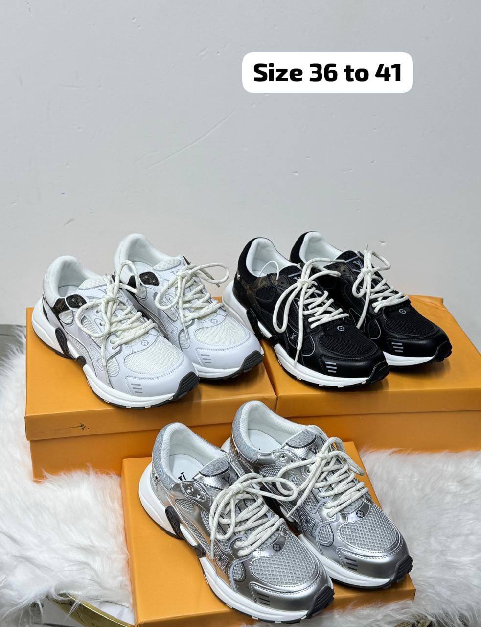 𝗟𝗩 𝗡𝗘𝗪 𝗦𝗛𝗢𝗘𝗦
💯high quality
Size 36-37-38-39-40-41
140 dhs🪙🌨️

Zain86
♥️♥️♥️