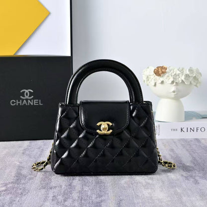 Chanel
100 dhs🇦🇪🇦🇪

Zain143
♥️♥️♥️