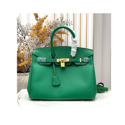 HERMES BIRKIN 
30CM NEW CAME 

GOOD QUALITY 

115 dhs🪙🖤
30CM

Zain39
♥️♥️♥️