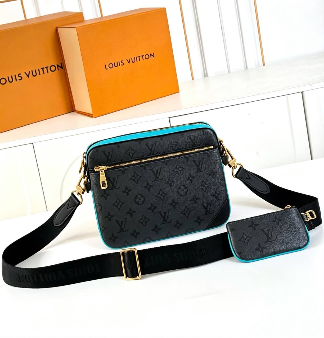 LV SLING BAG 
3 IN 1 
 GOOD QUALITY
 WITH BOX
120 dhs🇦🇪🇦🇪

Zain295
♥️♥️♥️