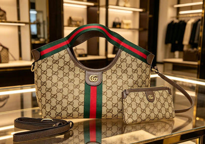 Gucci
120 dhs✅
2size same price
2in1
Good quality

Zain07
♥️♥️♥️
