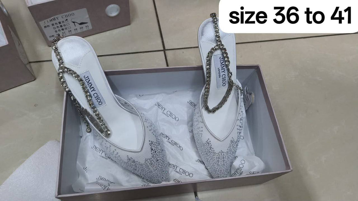 jimmy choo

Size 36 to 41

120 dhs🇦🇪🇦🇪

Zain103
♥️♥️♥️