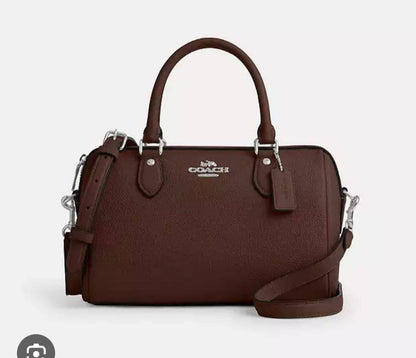 Coach
With box
Size18cm
Good quality 
100 dhs🇦🇪🇦🇪

Zain219
♥️♥️♥️