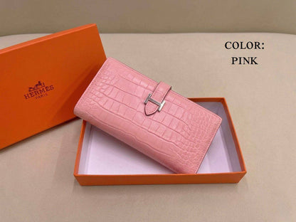 ʜᴇʀᴍᴇs WALLET
ɢᴏʟᴅ ʜᴀʀᴅᴡᴀʀᴇ
ᴡɪᴛʜʙᴏx
Crocs material
35 dhs💓

Zain56
♥️♥️♥️