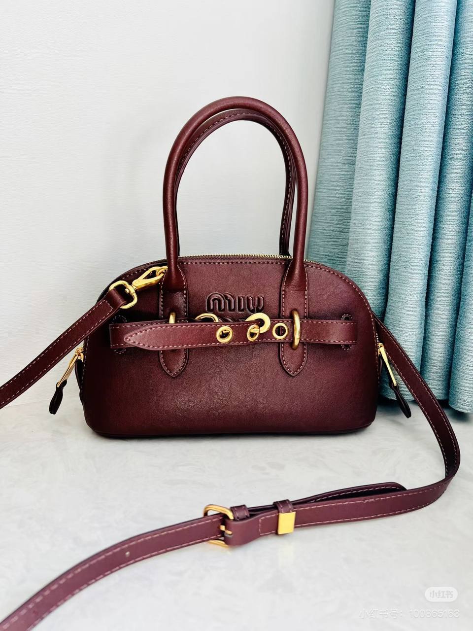 Miu Miu
New arrival, good quality, 
size, 23*14 cm
100 dhs🪙🌨️

Zain12
♥️♥️♥️