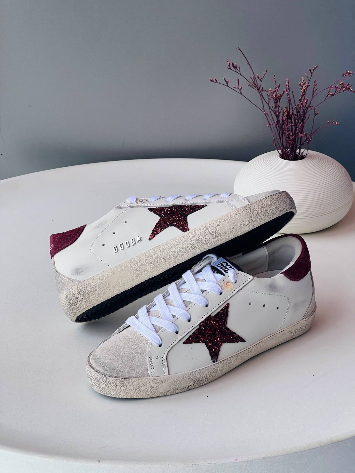 Golden goods 😍
Size 36-41
_Super master high quality_🪡
450 dhs✅

Zain176
♥️♥️♥️