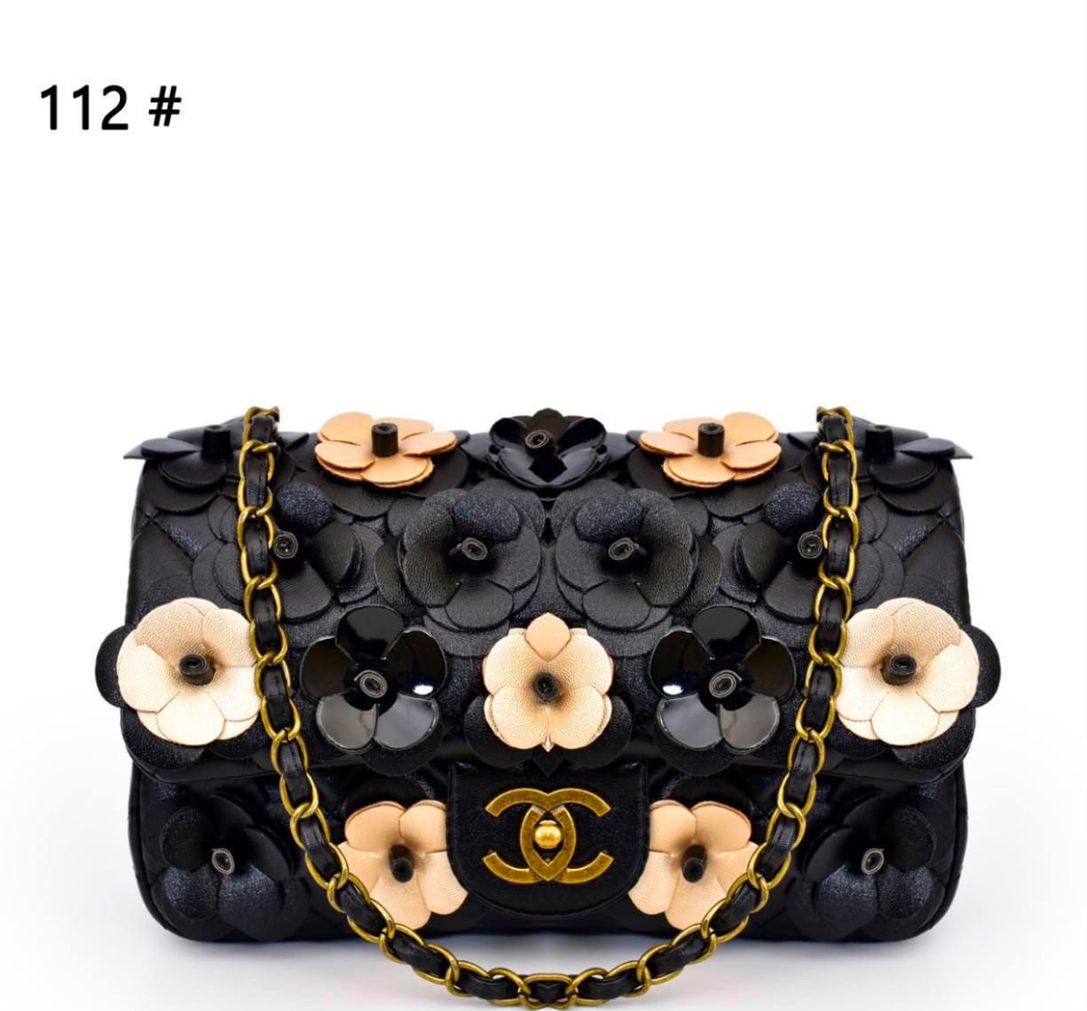Chanel
130 dhs✅
Super good quality with box

Zain35
♥️♥️♥️
