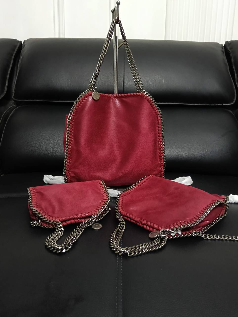 Stella McCartney
100 dhs🇦🇪🇦🇪   16cm
110 dhs🇦🇪🇦🇪   19cm
120 dhs🇦🇪🇦🇪    25cm

Zain26
♥️♥️♥️