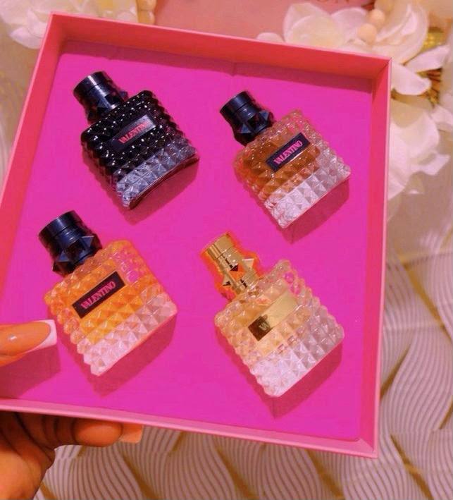 Perfumes Set
60 dhs💓

Zain285
♥️♥️♥️