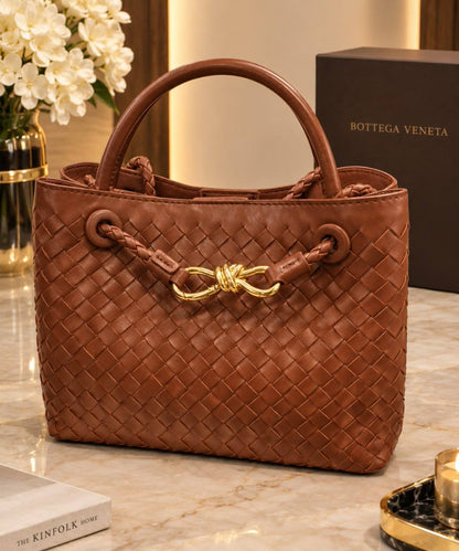 Bottega
New arrival

26cm
without box
100 dhs🇦🇪🇦🇪

Zain118
♥️♥️♥️