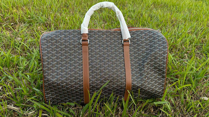 Goyard 
110 dhs🇦🇪🇦🇪
size 55cm

Zain42
♥️♥️♥️