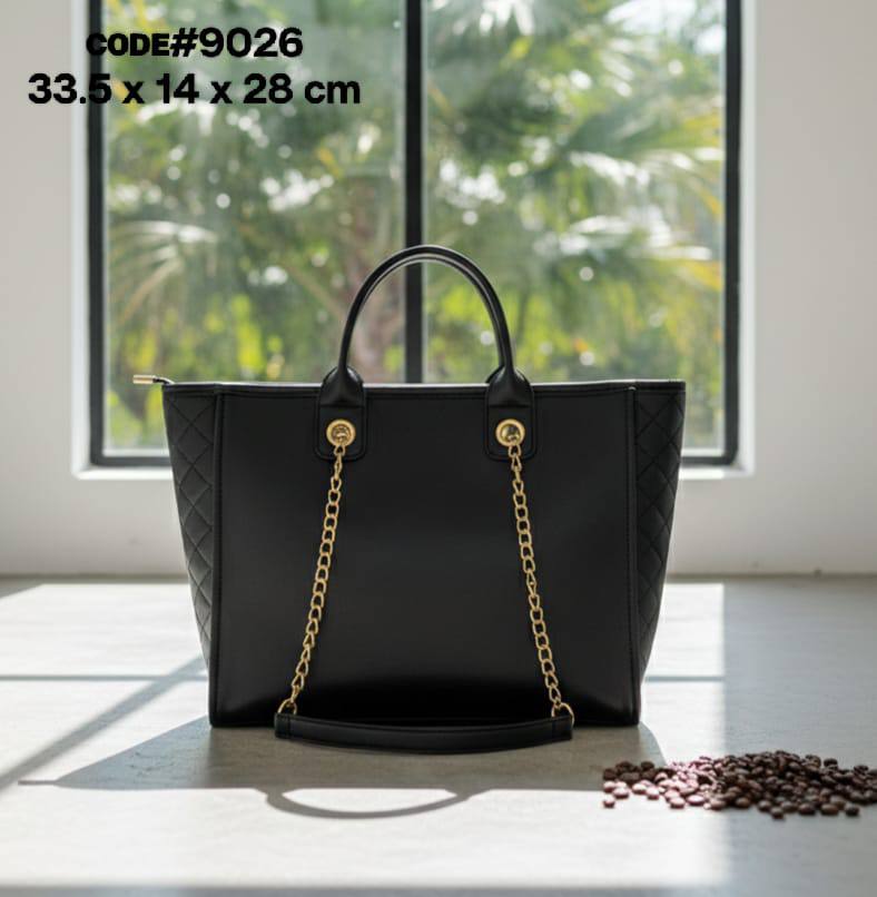 CHANEL ᴅᴇᴀᴜᴠɪʟʟᴇ ᴛᴏᴛᴇ
ɢᴏʟᴅ ʜᴀʀᴅᴡᴀʀᴇ ʟᴏɢᴏ
ᴄᴀʟғsᴋɪɴ ʟᴇᴀᴛʜᴇʀ ᴍᴀᴛᴇʀɪᴀʟ
sɪᴢᴇ: 33.5 cm

80 dhs💓

Zain31
♥️♥️♥️
