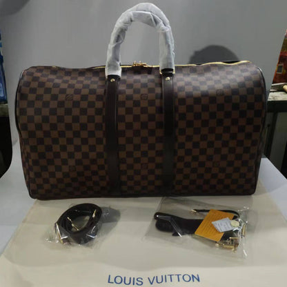 LV Travel bag 
High quality 
Size 55cm
120 dhs✅

Zain70
♥️♥️♥️