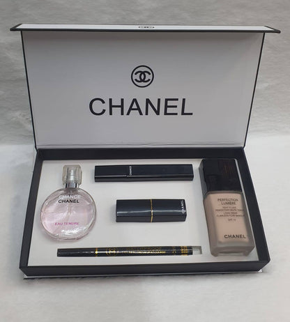 Boxes
55 dhs🪙🌨️

Zain64
♥️♥️♥️