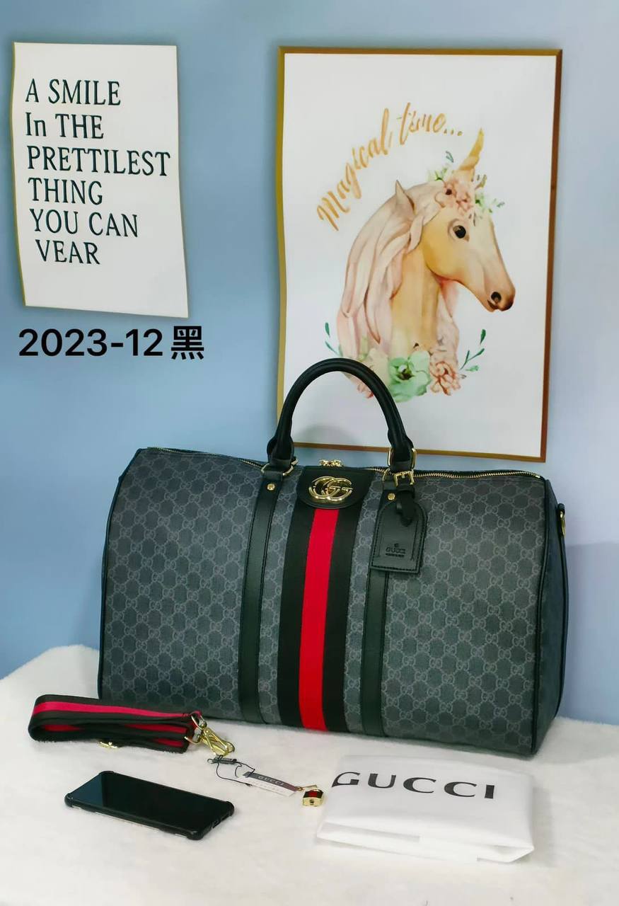 LV
Travel Bags
good quality 
130 dhs✅

Zain137
♥️♥️♥️