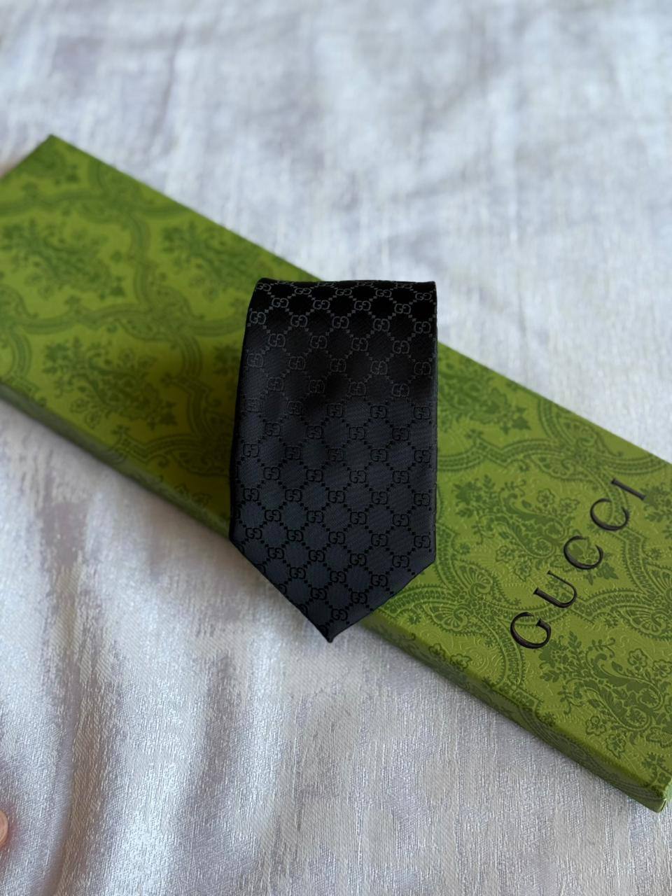 GUCCI
TIE
*Master quality*
*New collection*
180 dhs✅

Zain179
♥️♥️♥️