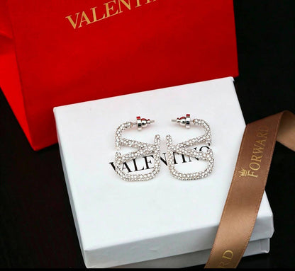 Valentino Earrings
Master quality 

85 dhs🇦🇪🇦🇪normal box 📦

Zain48
♥️♥️♥️