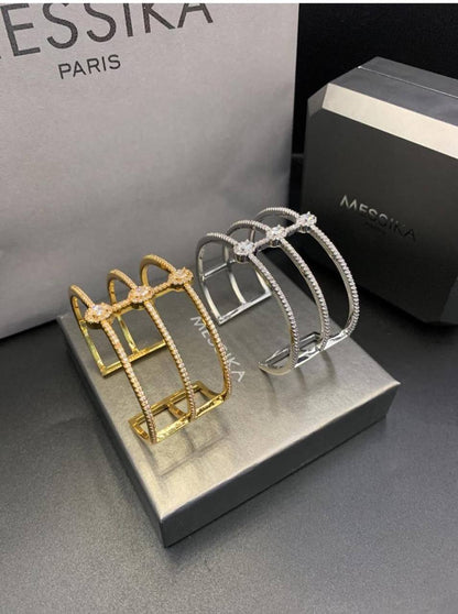 MESSIKA BANGLE
110 DHS🇦🇪💫✨
MASTER
 WITH NORMAL MESSIKA BOX AND PAPER BAG🛍️🎁

Zain89
♥️♥️♥️