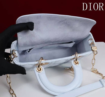 Dior D-joy✅
*Size 22 cm*
For Price 👇 WhatsApp✅
0568585901 
0507557372
0552275751 Owner Zain 👌

Zain274
♥️♥️♥️