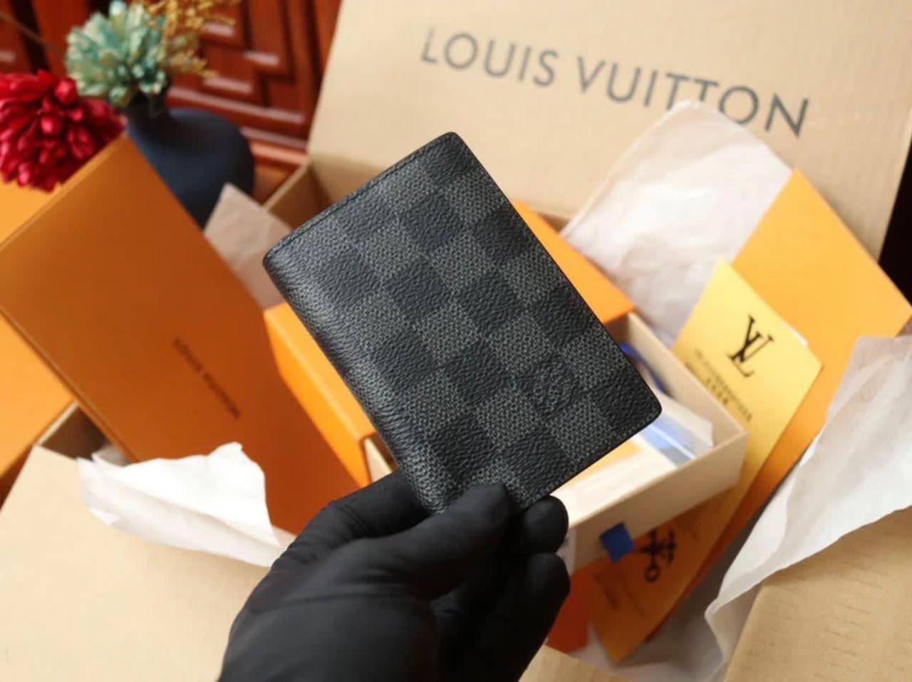 LV Wallet 
Super Master Quality
110 dhs🇦🇪🇦🇪

Zain33
♥️♥️♥️