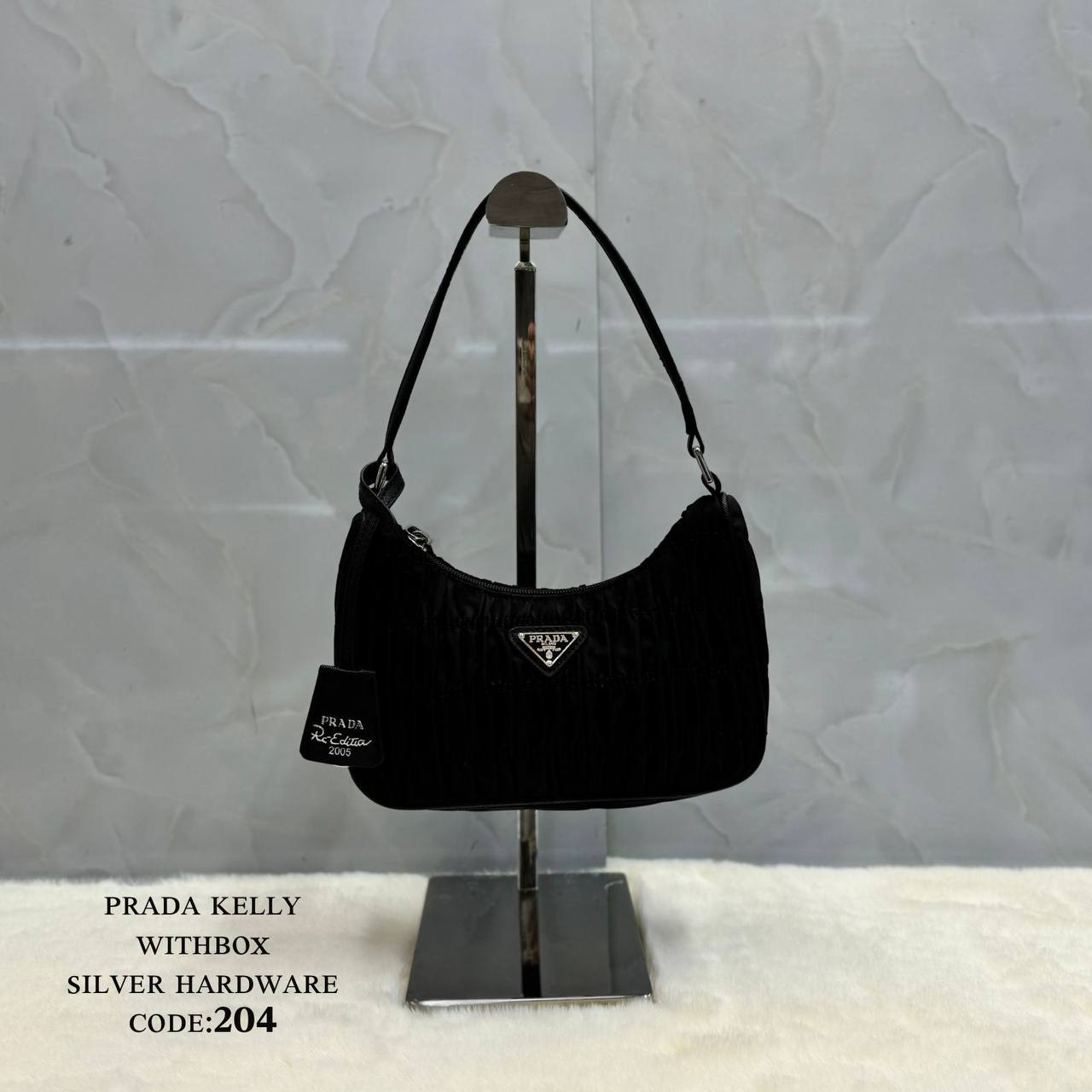 Prada ᴋᴇʟʟʏ & ᴍɪx 
ᴡɪᴛʜʙᴏx
sɪʟᴠᴇʀ ʜᴀʀᴅᴡᴀʀᴇ
100 dhs💓

Zain56
♥️♥️♥️
