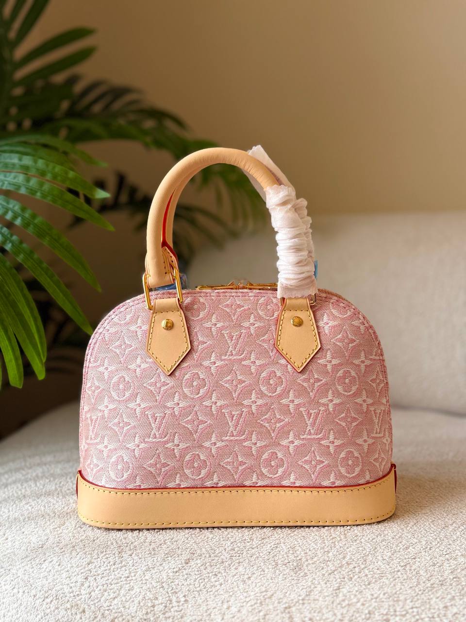🌿💗*Louis Vuitton*😍🍃
    
            🍂 🩵🤍 🍂
For Price 👇 WhatsApp✅
0568585901 
0507557372
0552275751 Owner Zain 👌

Zain246
♥️♥️♥️