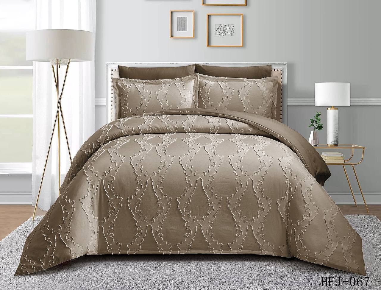 New collection 💥💥💥
Normal 
Embroidered 
Comfort set 
Single size comfort 4pcs set 
110 dhs🪙💚

Zain99
♥️♥️♥️