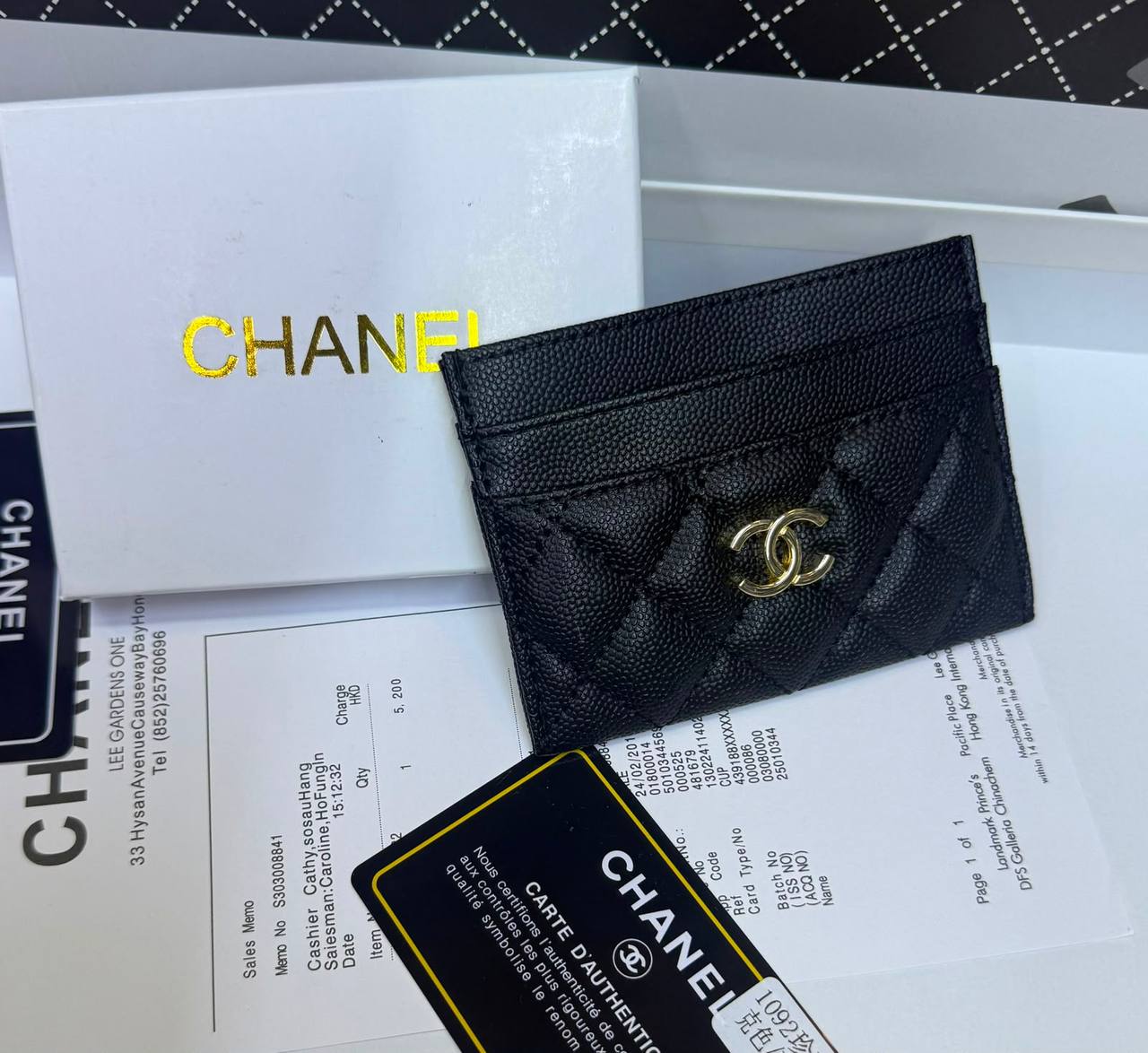Card Holders
With box 
30 dhs💓

Zain93
♥️♥️♥️